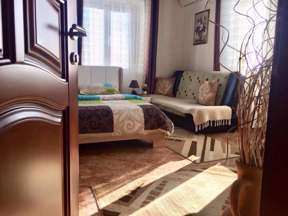 Apartments Zuto Улцинь Экстерьер фото
