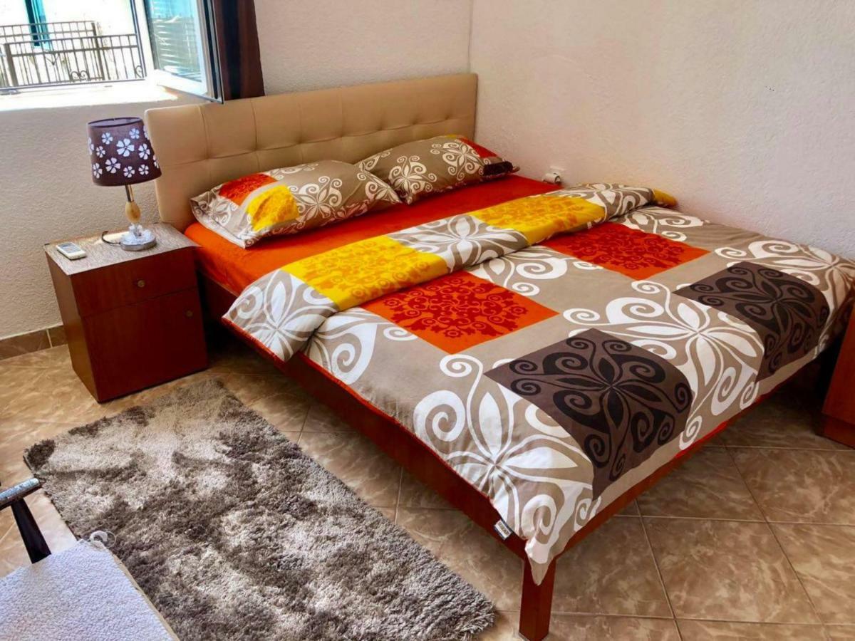 Apartments Zuto Улцинь Экстерьер фото